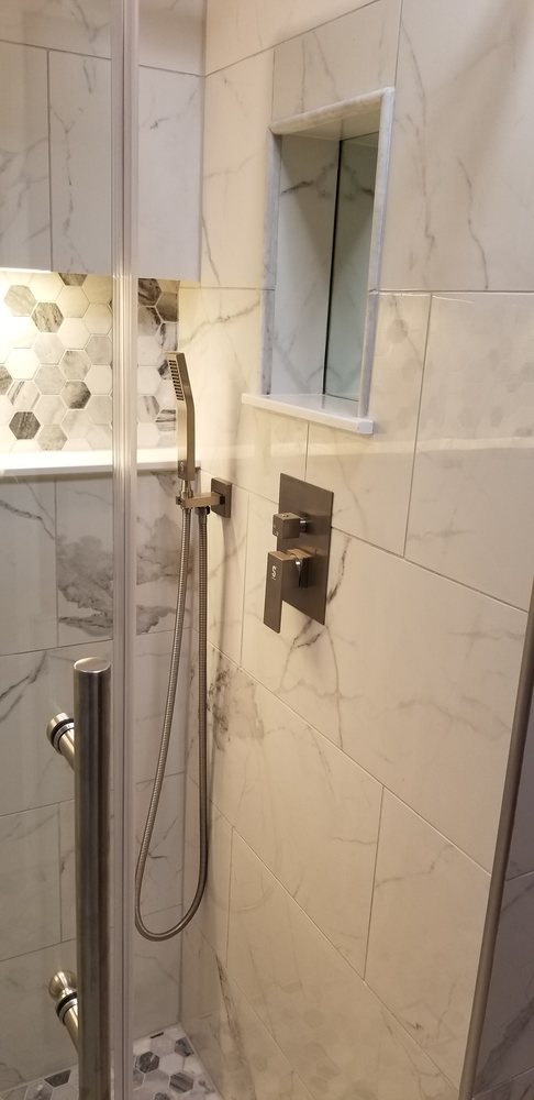 Slide of Artistic and Luxury Bathroom Design