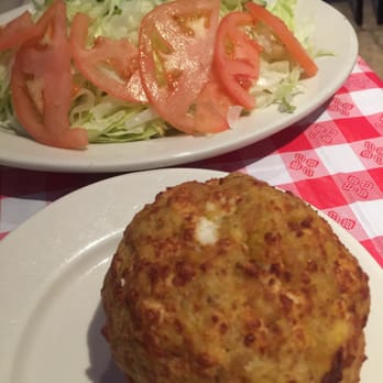 Guayaco's - Bolon de queso con ensalada de aguacata, delicioso - Latin American Near Me - Elmhurst, New York Guayaco's - Bolon de queso con ensalada de aguacata, delicioso - Latin American Near Me - Elmhurst, New York