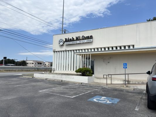 Banh Mi Oven by null