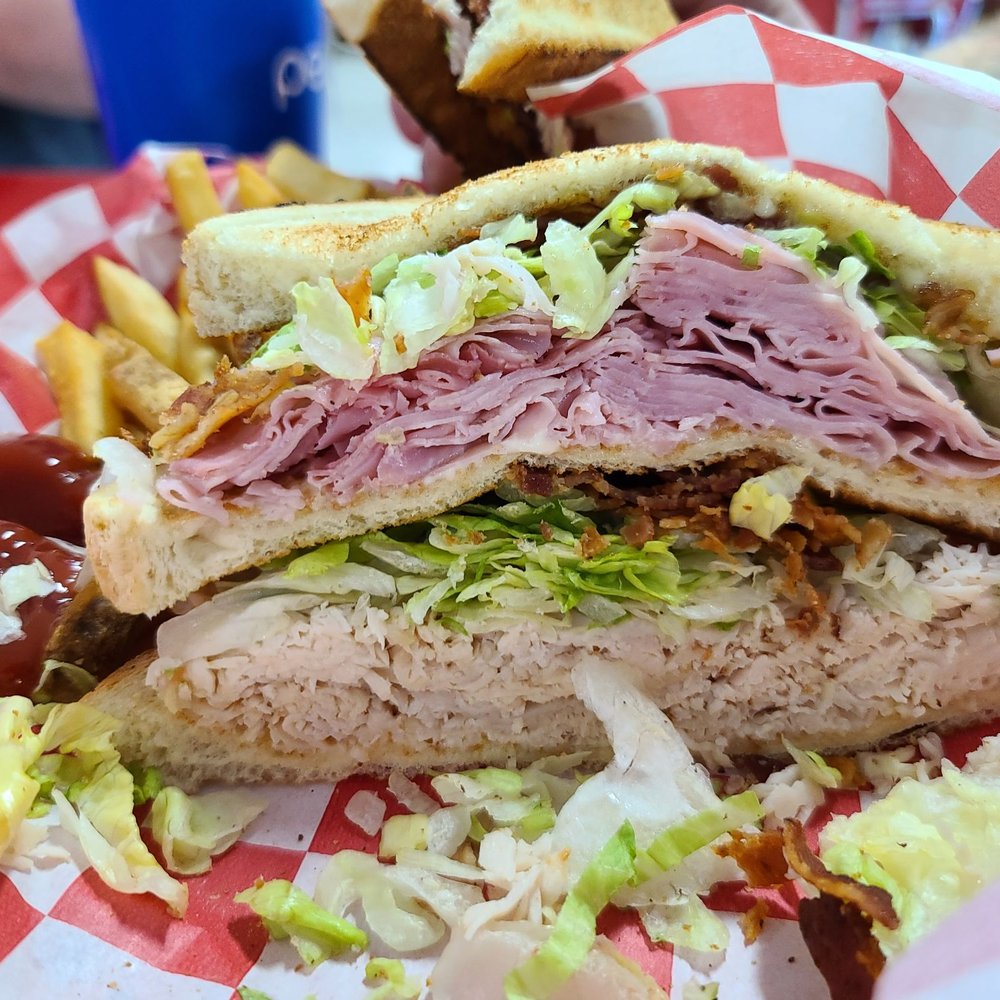 Club "Sammich".