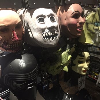 Hot Topic - Accessories Near Me - Austin, Texas Hot Topic - Accessories Near Me - Austin, Texas