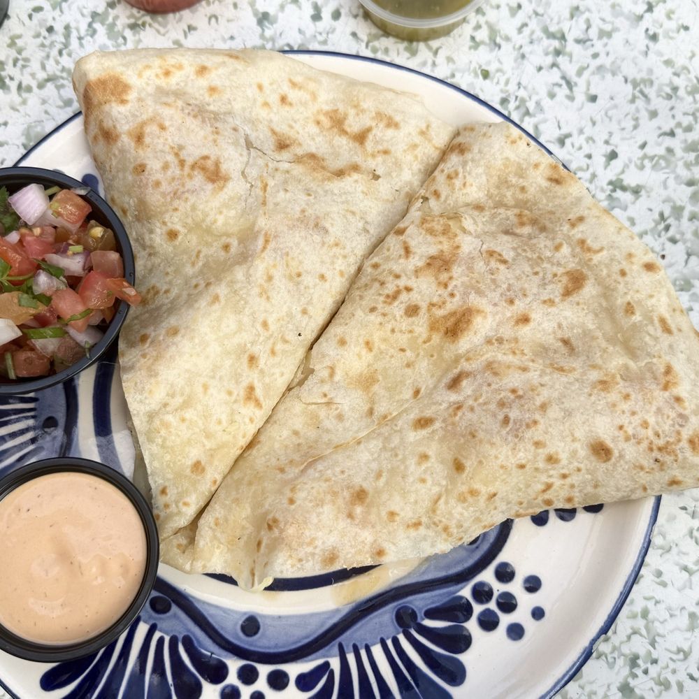 Los Tacos - Quesadilla Garlic Shrimp - Tacos Near Me - Carlsbad, California
