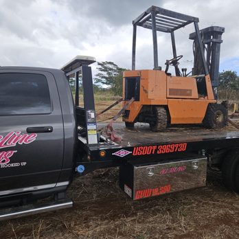 Graceline Towing - Small fork lift no problem - Towing Near Me Graceline Towing - Small fork lift no problem - Towing Near Me