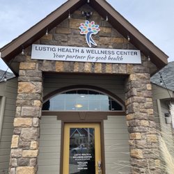 Lustig Health & Wellness Center - Business front
