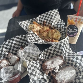 Dulce Canella - Churro sundae and fried Twinkie and Oreos - Ice Cream & Frozen Yogurt Near Me - Norwalk, California Dulce Canella - Churro sundae and fried Twinkie and Oreos - Ice Cream & Frozen Yogurt Near Me - Norwalk, California