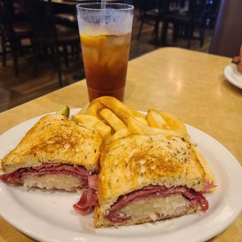 TooJay’s Deli * Bakery * Restaurant - Reuben sandwich and fries with sweet tea - Delis Near Me - Jupiter, Florida