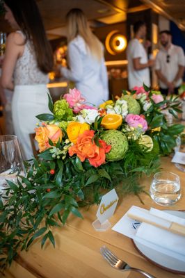 Bee & Pollen by null