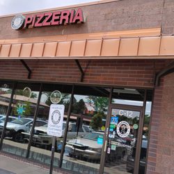 Pulcinella Pizzeria - Storefront