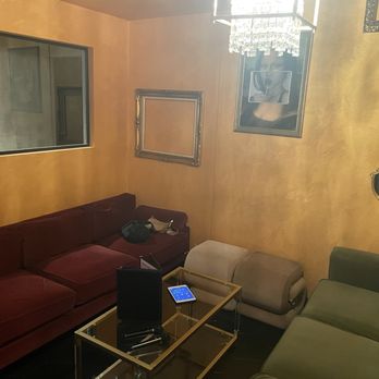 Dots Space - Medium room - Karaoke Near Me - Los Angeles, California