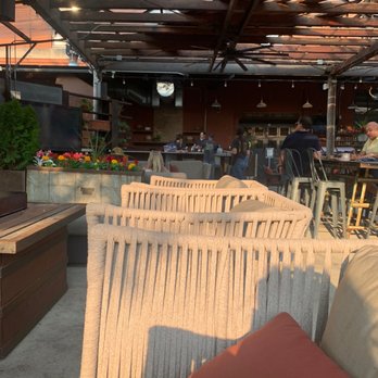 The Yard - Outdoor seating - Lounges Near Me - Milwaukee, Wisconsin