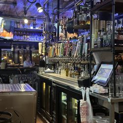 Bobby Q - Mesa - Sat at the bar