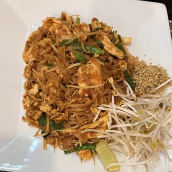 Chiang Mai Thai Andover - Chicken Pad Thai - Thai Near Me - Andover, Kansas Chiang Mai Thai Andover - Chicken Pad Thai - Thai Near Me - Andover, Kansas
