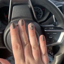 Most recent nails - gel polish with an accent nail. Most recent nails - gel polish with an accent nail.