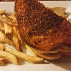 Perkins Restaurant & Bakery - How do you serve a burnt sandwich to someone?