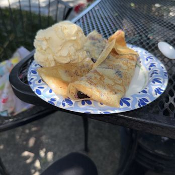 J'aime Les Crêpes - Blueberry and ice cream crepe - Coffee & Tea Near Me - Kingston, Washington J'aime Les Crêpes - Blueberry and ice cream crepe - Coffee & Tea Near Me - Kingston, Washington