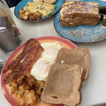 Leo's Place Diner - Breakfast & Brunch Near Me - Waltham, Massachusetts Leo's Place Diner - Breakfast & Brunch Near Me - Waltham, Massachusetts