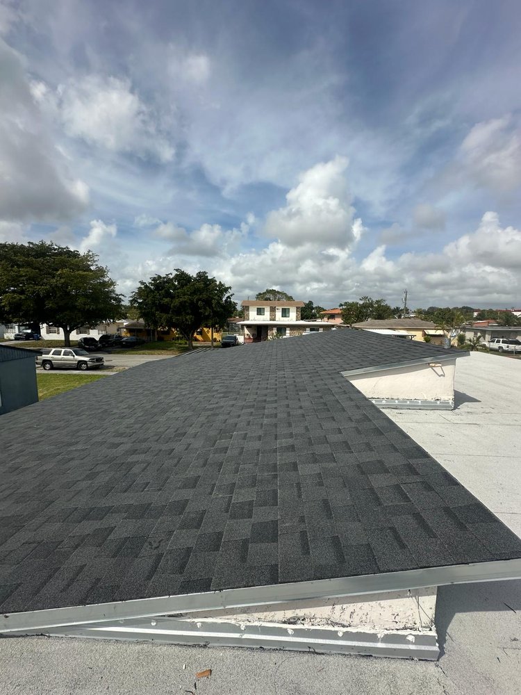 Slide of Vistaguard Windows and Roofing