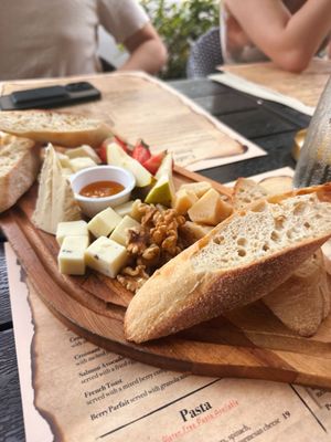 Cafe-Boutique PIANO by null