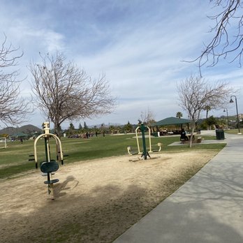 Doty Trust Park - Parks Near Me - Riverside, California
