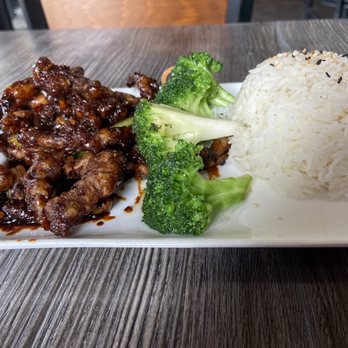 C'est Bon - The crispy beef was delicious :9 - Chinese Near Me - Toronto, Ontario C'est Bon - The crispy beef was delicious :9 - Chinese Near Me - Toronto, Ontario