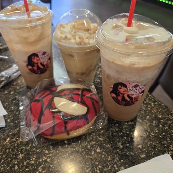 Maas Coffee & More  - Frida Khalo latte, pumpkin chai latte, mazapán pudding - Coffee & Tea Near Me - Chino, California
