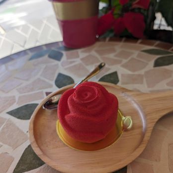 Maprang Bakery & Cafe - Mango yuzu mousse (M) - Desserts Near Me - Somerville, Massachusetts