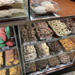 Livoti's Old World Market - Pastries
