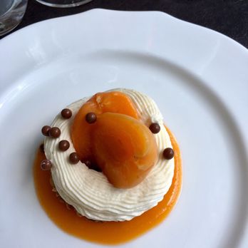 Villa Bordoni - Dolce- Apricot cheesecake (yum!) - Hotels Near Me - Greve In Chianti, FI