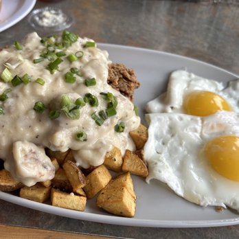 Batter Up - Country Fried Steak - Breakfast & Brunch Near Me - Portland, Oregon Batter Up - Country Fried Steak - Breakfast & Brunch Near Me - Portland, Oregon