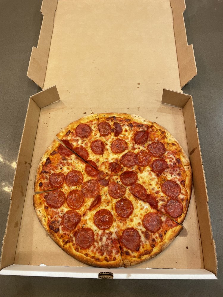 MICHAEL’S PIZZACALABASAS with photos Updated August 2024 43 Photos