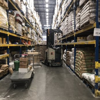 Restaurant Depot - Messy, crowded blocked aisles with broken food bags spilled on the floor. - Wholesale Stores Near Me - Kansas City, Missouri