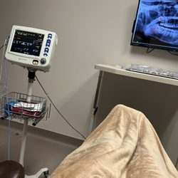 Atlanta Oral & Facial Surgery - Nurse is very nice ^ - ^