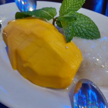 Pestle Rock - Sticky mango rice - Thai Near Me - Seattle, Washington
