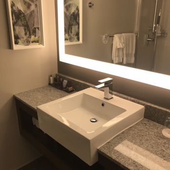 Washington Marriott Georgetown - Bathroom Room 755 - Hotels Near Me - Washington, DC, District of Columbia Washington Marriott Georgetown - Bathroom Room 755 - Hotels Near Me - Washington, DC, District of Columbia