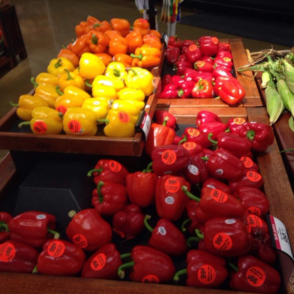 Kroger - a display of peppers and other vegetables - Grocery Near Me - Dalton, Georgia Kroger - a display of peppers and other vegetables - Grocery Near Me - Dalton, Georgia