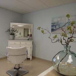 Leilani Salon