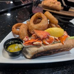 The Preserve At 405 - Lobster roll with onion rings