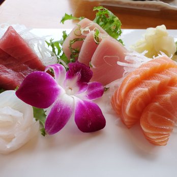 Momo Sushi - Sashimi lunch - Japanese Near Me - Milford, Connecticut Momo Sushi - Sashimi lunch - Japanese Near Me - Milford, Connecticut