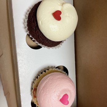 Cupcake People - Red velvet and strawberry cupcakes - Bakeries Near Me - Lawrenceville, Georgia
