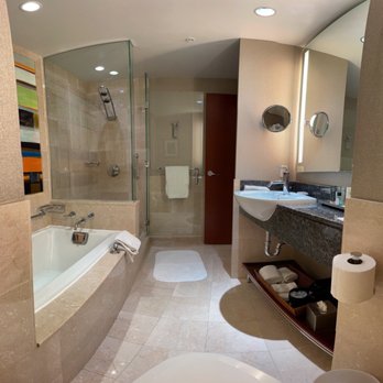 JW Marriott Grand Rapids - Hotels Near Me - Grand Rapids, Michigan JW Marriott Grand Rapids - Hotels Near Me - Grand Rapids, Michigan