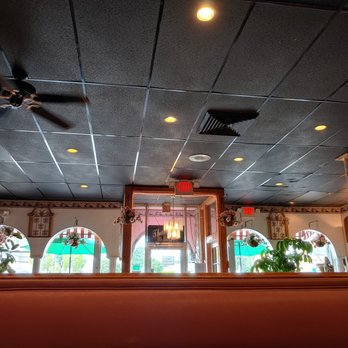Roma Italian Restaurant - a view of the dining room - Pizza Near Me - Louisa, Virginia Roma Italian Restaurant - a view of the dining room - Pizza Near Me - Louisa, Virginia