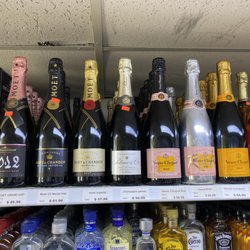 Crest Liquors