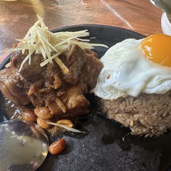 Tanzie's - Gaeng Hung Le - Salad Near Me - Berkeley, California