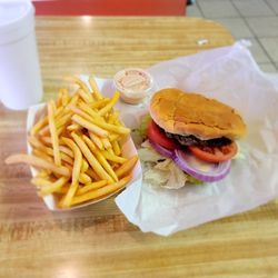 Bartels Giant Burger - Giant burger 1/3 patty, American cheese with plenty of fresh toppings. Delicious crispy hot fries (not greasy at all)