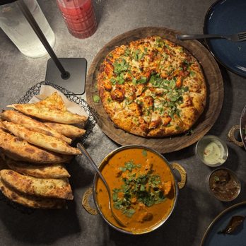 Kinara Fusion Kitchen - Curry MVP pizza, chicken tikka masala, garlic naan - Halal Near Me - San Francisco, California