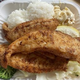 No salad this time. Island spice fish with 2 scoops of rice and one scoop of Mac salad. A deal for $10 plus tax. No salad this time. Island spice fish with 2 scoops of rice and one scoop of Mac salad. A deal for $10 plus tax.