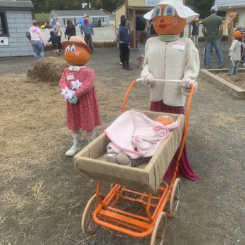 Pumpkintown USA - Farmers Market Near Me - East Hampton, Connecticut Pumpkintown USA - Farmers Market Near Me - East Hampton, Connecticut
