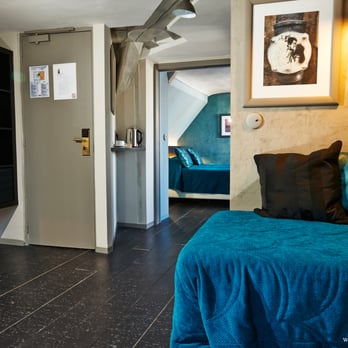 Hôtel Jeanne d'Arc - Hotel Jeanne d'Arc Family room (up to 4 persons) Chambre familiale pour jusqu'à 4 personnes - Hotels Near Me - Paris, 75