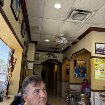 Sandy's Cuban Cafe - Cuban Near Me - Naples, Florida Sandy's Cuban Cafe - Cuban Near Me - Naples, Florida