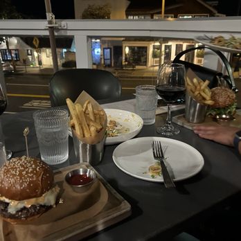 Oak - Mushroom burger - New American Near Me - Laguna Beach, California